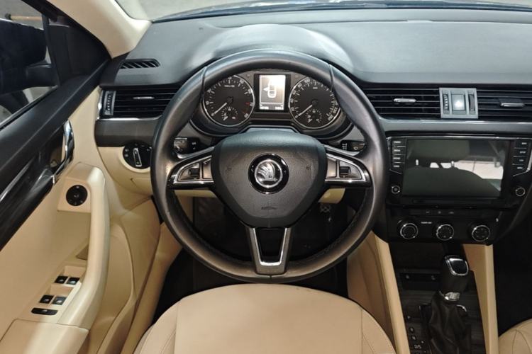Used Skoda Octavia 2017 1.6L Automatic Smart Drive Edition Steering Wheel