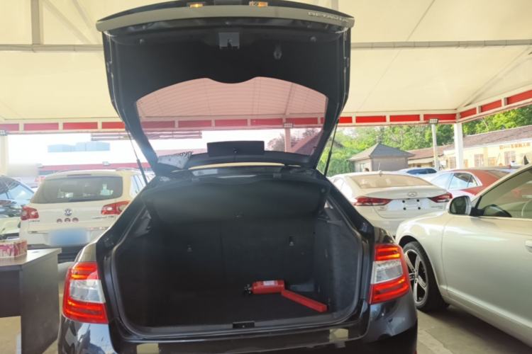 Used Skoda Octavia 2017 1.6L Automatic Chuanxing Edition Trunk