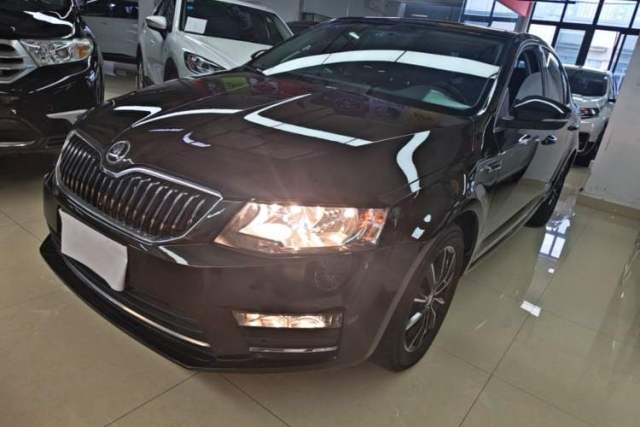 Used Skoda Octavia 2017 1.6L Automatic Smart Drive Edition
