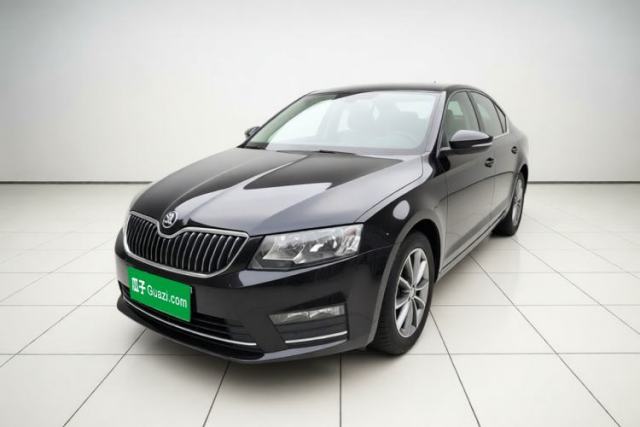 Skoda Octavia 2017 1.6L Automatic Chuanxing Edition с пробегом