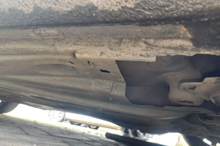 Used Skoda Octavia 2017 1.6L Manual Front-Wheel-Drive Version Chassis Front Right