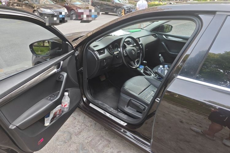 Used Skoda Octavia 2017 1.6L Automatic Chuanxing Edition Driver Seat