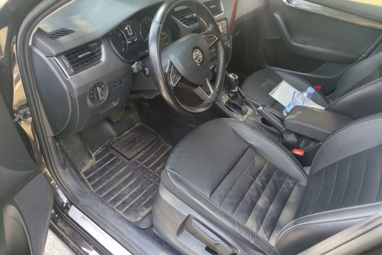Used Skoda Octavia 2017 1.6L Automatic Smart Drive Edition Driver Seat