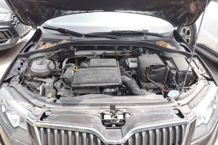 Used Skoda Octavia 2017 1.6L Automatic Smart Drive Edition Engine Bay