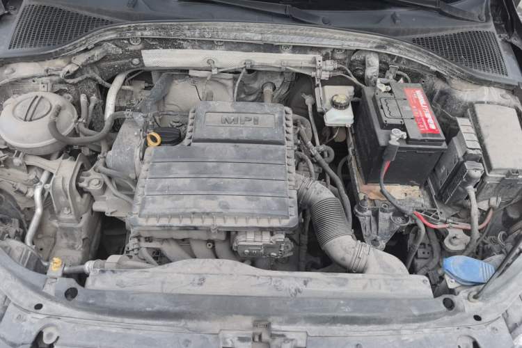 Used Skoda Octavia 2017 1.6L Manual Smart Drive Edition Engine Bay