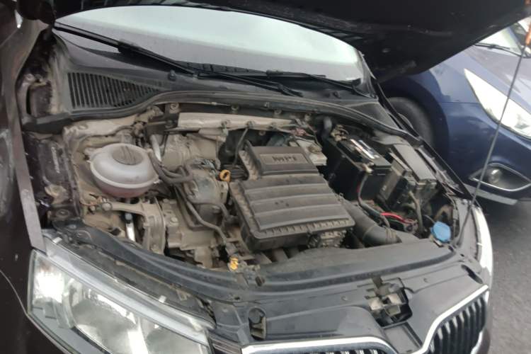 Used Skoda Octavia 2017 Classic Model 1.6L Automatic Comfort Edition Engine Bay