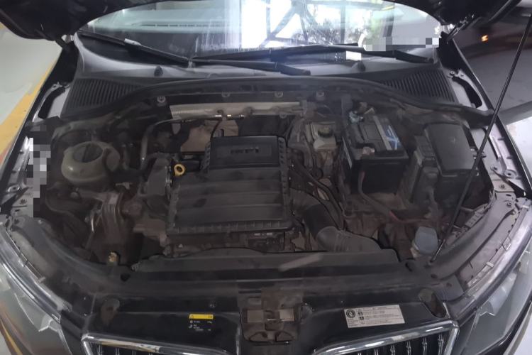 Used Skoda Octavia 2017 1.6L Automatic Smart Drive Edition Engine Bay