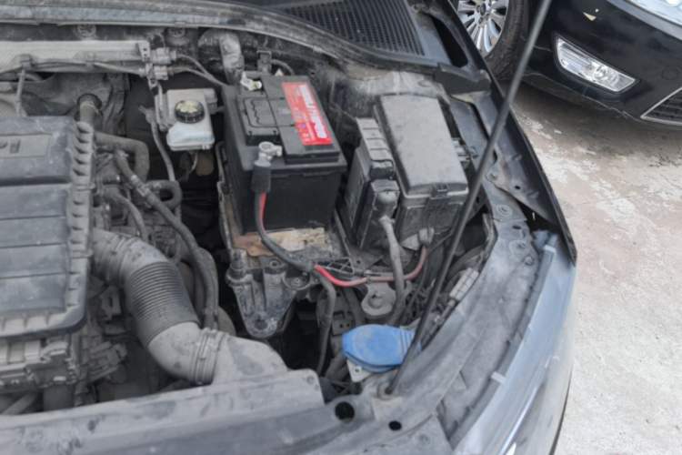 Used Skoda Octavia 2017 1.6L Manual Smart Drive Edition Engine Bay Left