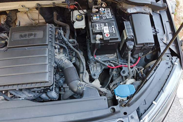 Used Skoda Octavia 2017 1.6L Manual Smart Drive Edition Engine Bay Left