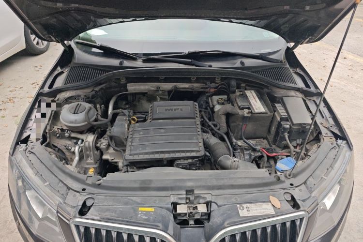 Used Skoda Octavia 2017 1.6L Automatic Smart Drive Edition Engine Bay