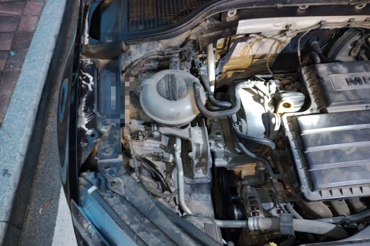 Used Skoda Octavia 2017 1.6L Automatic Chuanxing Edition Engine Bay Right