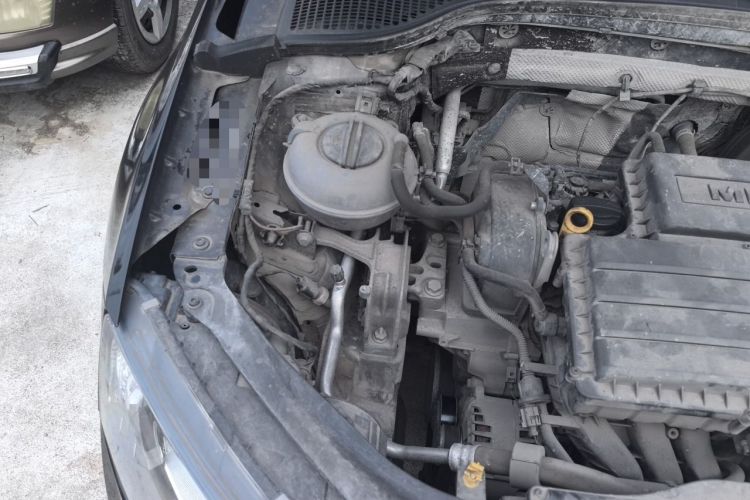 Used Skoda Octavia 2017 1.6L Manual Smart Drive Edition Engine Bay Right