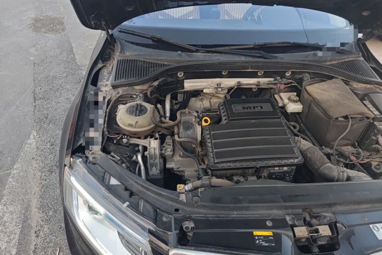 Used Skoda Octavia 2017 1.6L Manual Smart Drive Edition Engine Bay Right