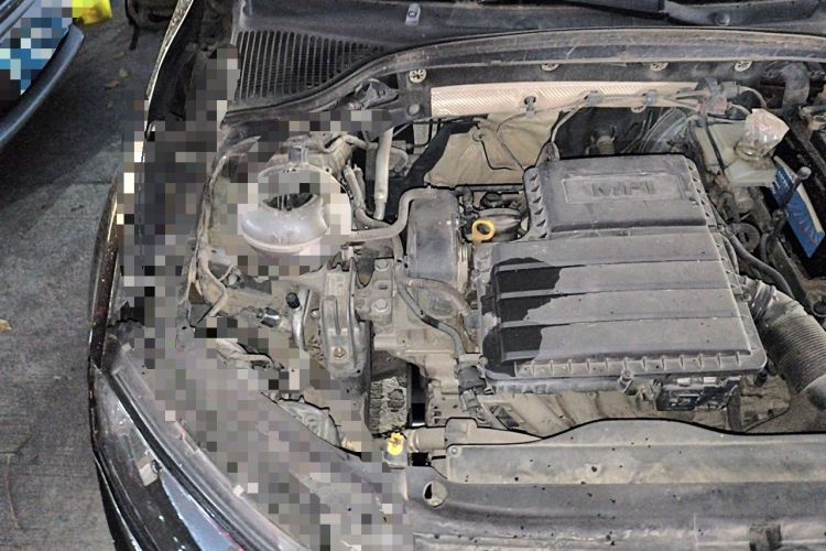 Used Skoda Octavia 2017 1.6L Automatic Smart Drive Edition Engine Bay Right