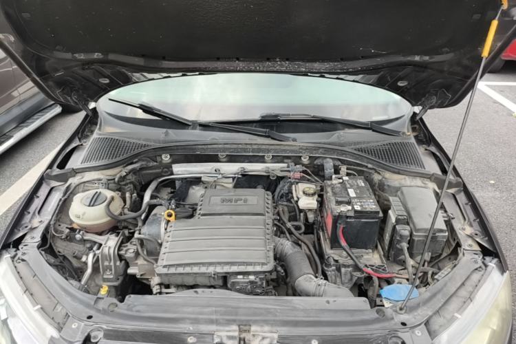 Used Skoda Octavia 2017 1.6L Automatic Smart Drive Edition Engine Bay