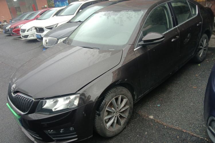 Used Skoda Octavia 2017 Classic Model 1.6L Automatic Comfort Edition Guazi used car, China used car export, Used car for sale, Used  cars, Cheapest cars for sale
