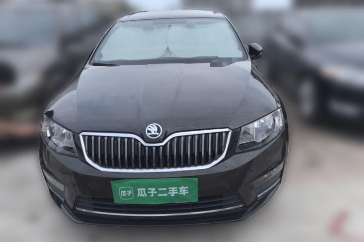 Used Skoda Octavia 2017 1.6L Manual Smart Drive Edition Front