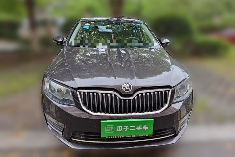 Used Skoda Octavia 2017 1.6L Automatic Smart Drive Edition Front