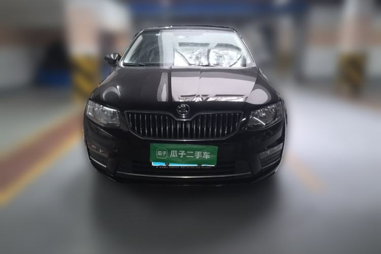 Used Skoda Octavia 2017 1.6L Automatic Smart Drive Edition Front