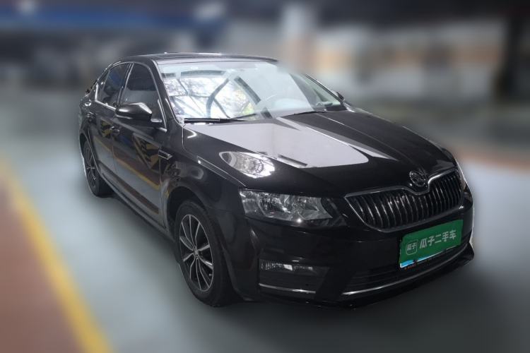 Used Skoda Octavia 2017 1.6L Automatic Smart Drive Edition Front Right 45 Deg