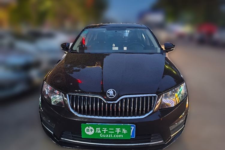 Used Skoda Octavia 2017 1.6L Automatic Smart Drive Edition Front