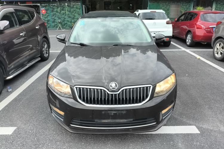 Used Skoda Octavia 2017 1.6L Automatic Smart Drive Edition Front