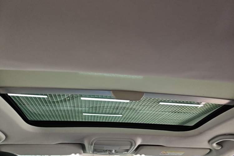 Used Skoda Octavia 2017 Classic Model 1.6L Automatic Comfort Edition Headliner