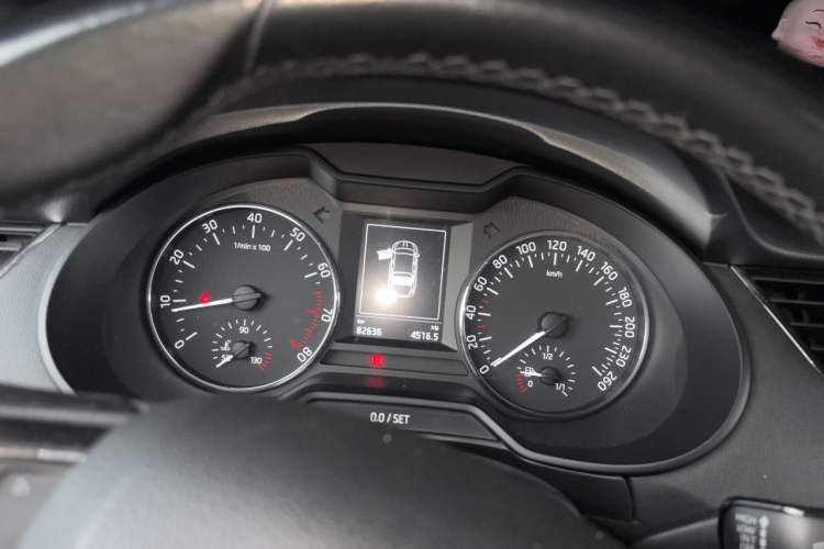 Used Skoda Octavia 2017 1.6L Manual Smart Drive Edition Instrument Cluster