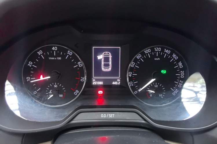 Used Skoda Octavia 2017 1.6L Automatic Smart Drive Edition Instrument Cluster