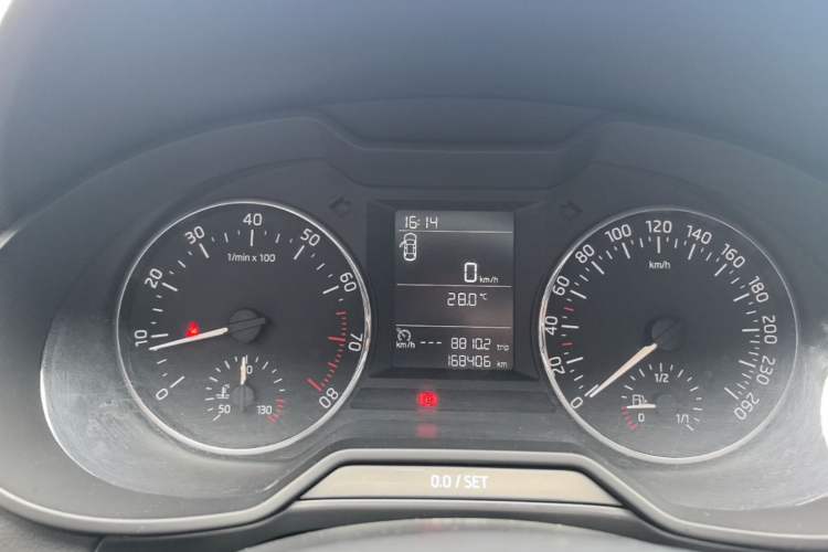 Used Skoda Octavia 2017 1.6L Manual Trend Edition Instrument Cluster