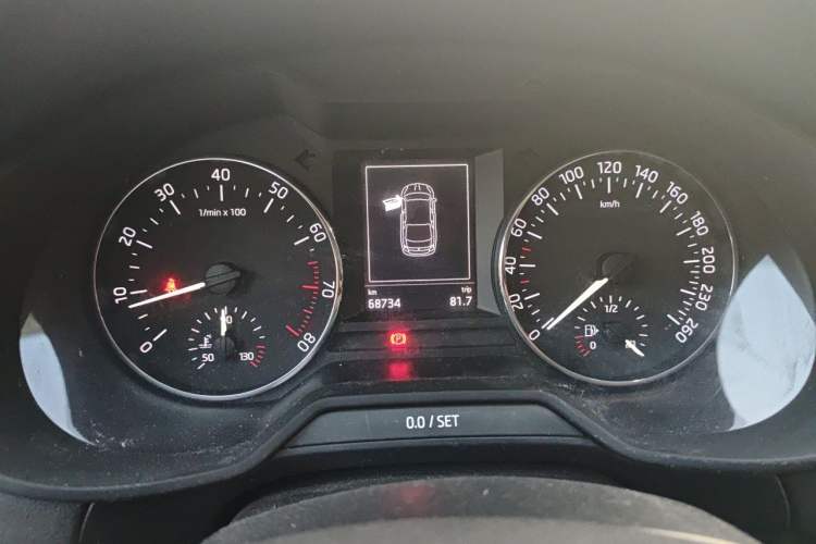 Used Skoda Octavia 2017 1.6L Manual Smart Drive Edition Instrument Cluster
