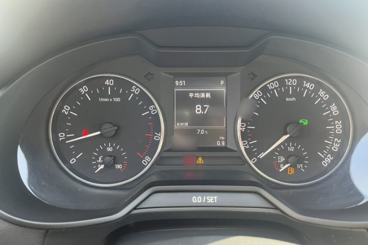 Used Skoda Octavia 2017 TSI280 DSG Smart Drive Edition Interior 5