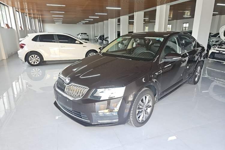 Used Skoda Octavia 2017 1.6L Automatic Chuanxing Edition Guazi used car, China used car export, Used car for sale, Used cars, Cheapest cars for sale