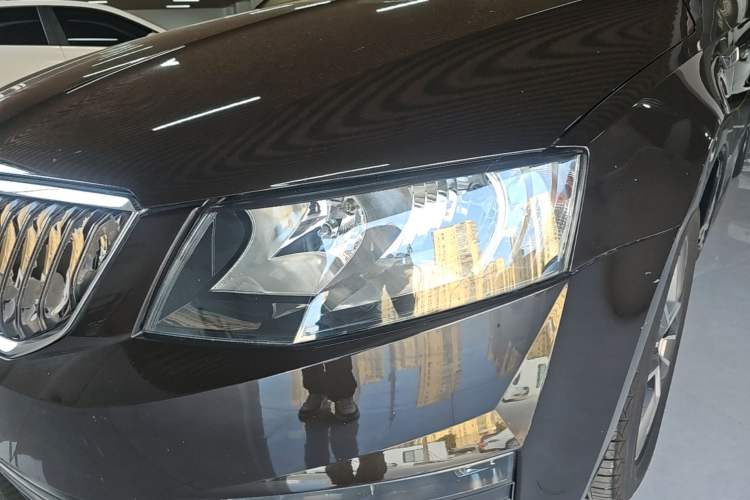 Used Skoda Octavia 2017 1.6L Automatic Chuanxing Edition Left Front Headlight