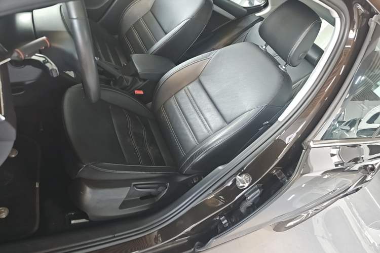 Used Skoda Octavia 2017 1.6L Automatic Chuanxing Edition Left Front Seat