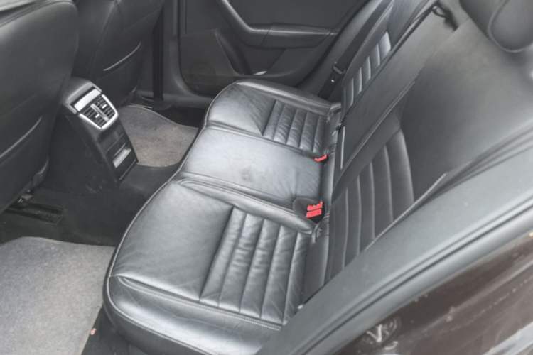 Used Skoda Octavia 2017 1.6L Manual Smart Drive Edition Left Rear Seat