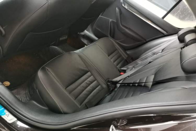 Used Skoda Octavia 2017 1.6L Automatic Smart Drive Edition Left Rear Seat