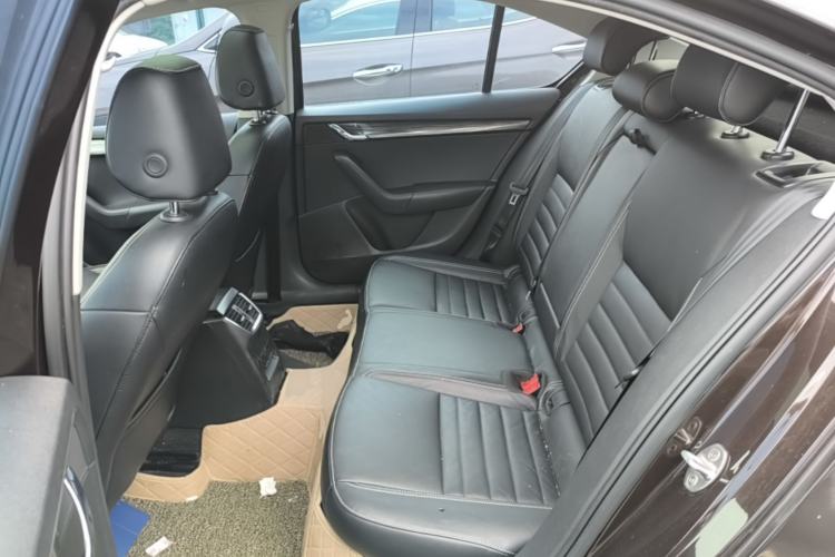 Used Skoda Octavia 2017 1.6L Automatic Smart Drive Edition Left Rear Seat