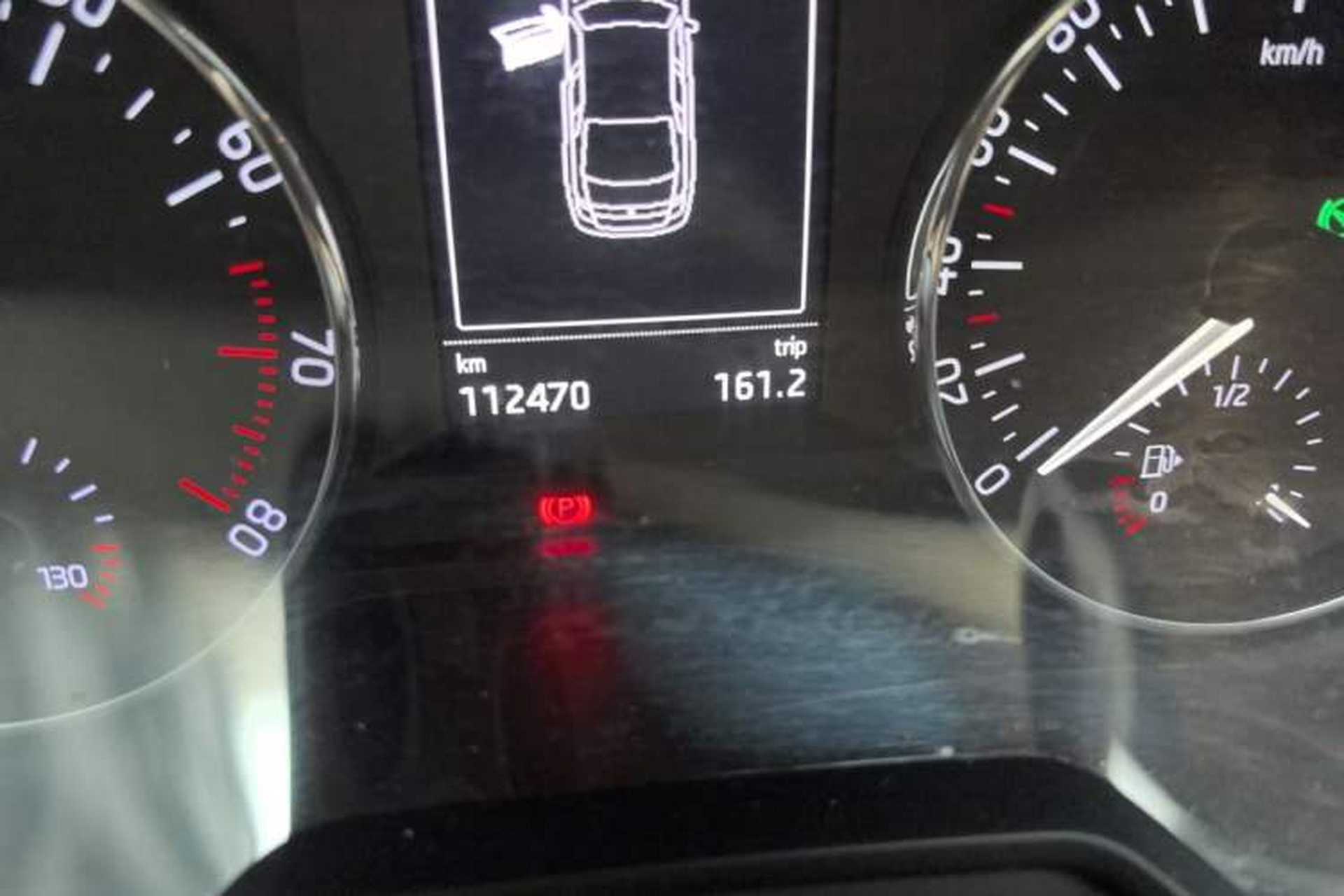 Used Skoda Octavia 2017 1.6L Automatic Smart Drive Edition Odometer Close Up