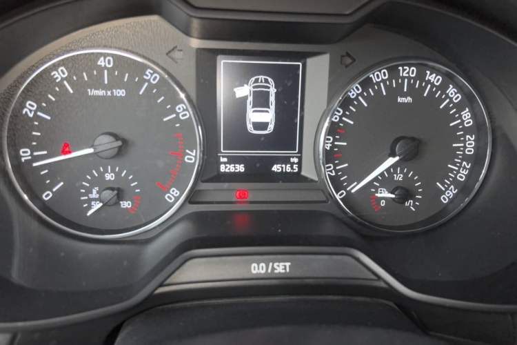 Used Skoda Octavia 2017 1.6L Manual Smart Drive Edition Odometer Close Up