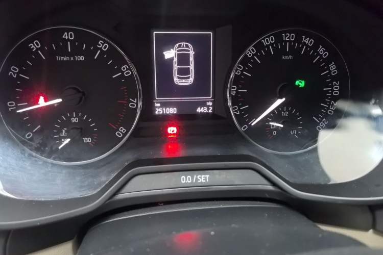 Used Skoda Octavia 2017 1.6L Automatic Smart Drive Edition Odometer Close Up