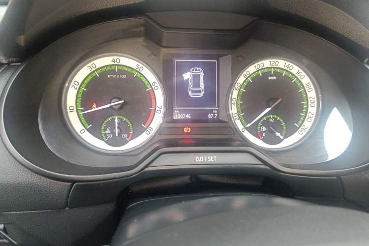 Used Skoda Octavia 2017 1.6L Automatic Chuanxing Edition Odometer Close Up