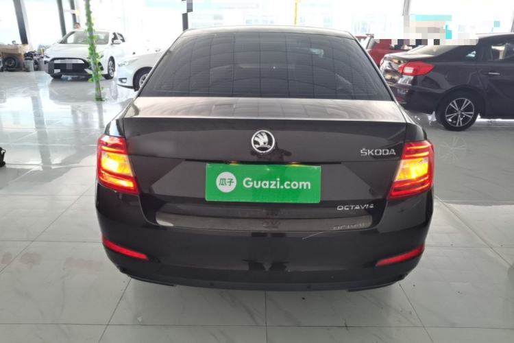Used Skoda Octavia 2017 1.6L Automatic Chuanxing Edition Rear