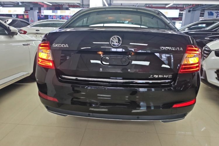 Used Skoda Octavia 2017 1.6L Automatic Smart Drive Edition Rear