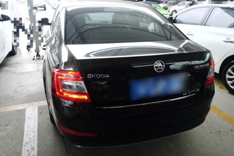 Used Skoda Octavia 2017 1.6L Automatic Smart Drive Edition Rear