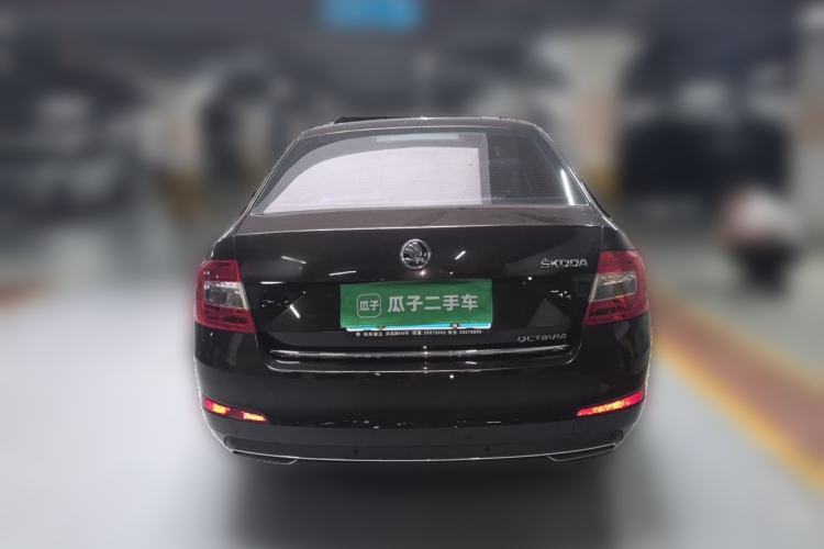 Used Skoda Octavia 2017 1.6L Automatic Smart Drive Edition Rear