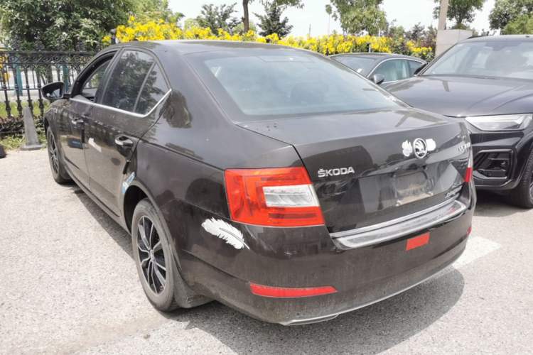 Used Skoda Octavia 2017 1.6L Automatic Smart Drive Edition Rear Left 45 Deg