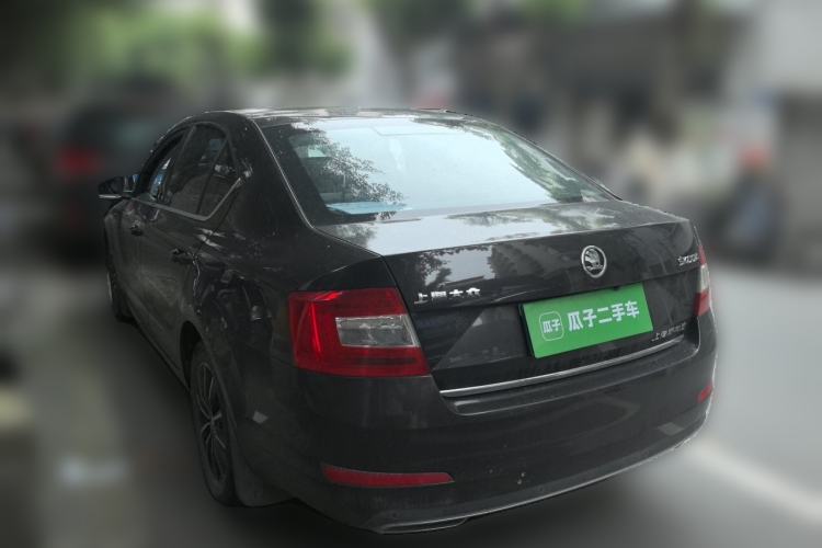 Used Skoda Octavia 2017 1.6L Automatic Smart Drive Edition Rear Left 45 Deg