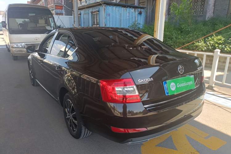 Used Skoda Octavia 2017 1.6L Automatic Smart Drive Edition Rear Left 45 Deg