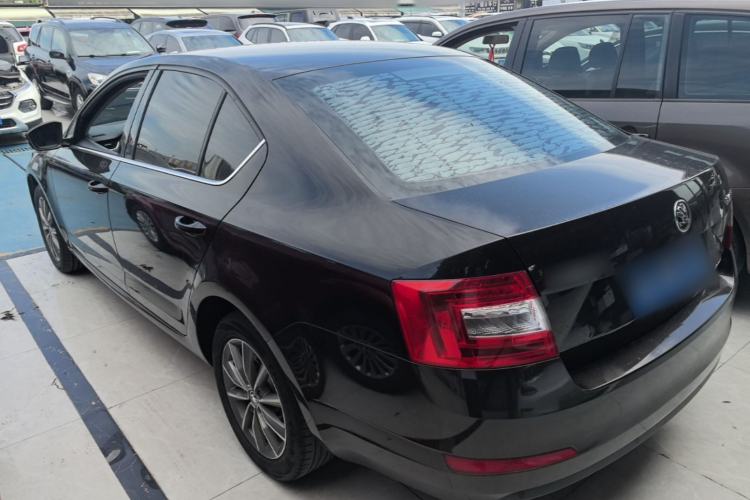 Used Skoda Octavia 2017 1.6L Manual Trend Edition Rear Left 45 Deg